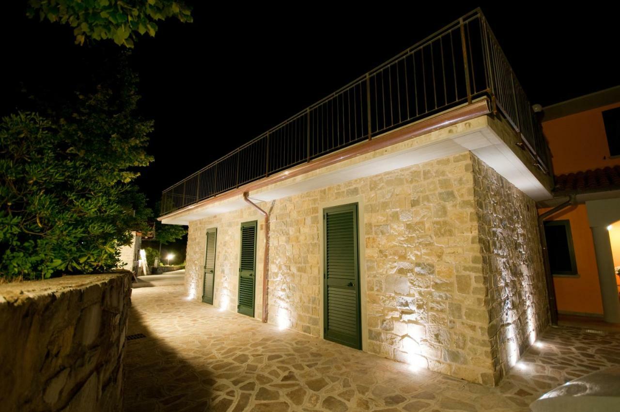 B&B Il Pozzo Di Celle Vernio Exteriör bild